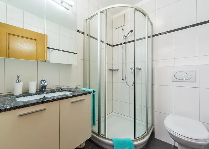 Residenz Ambassador 公寓 *